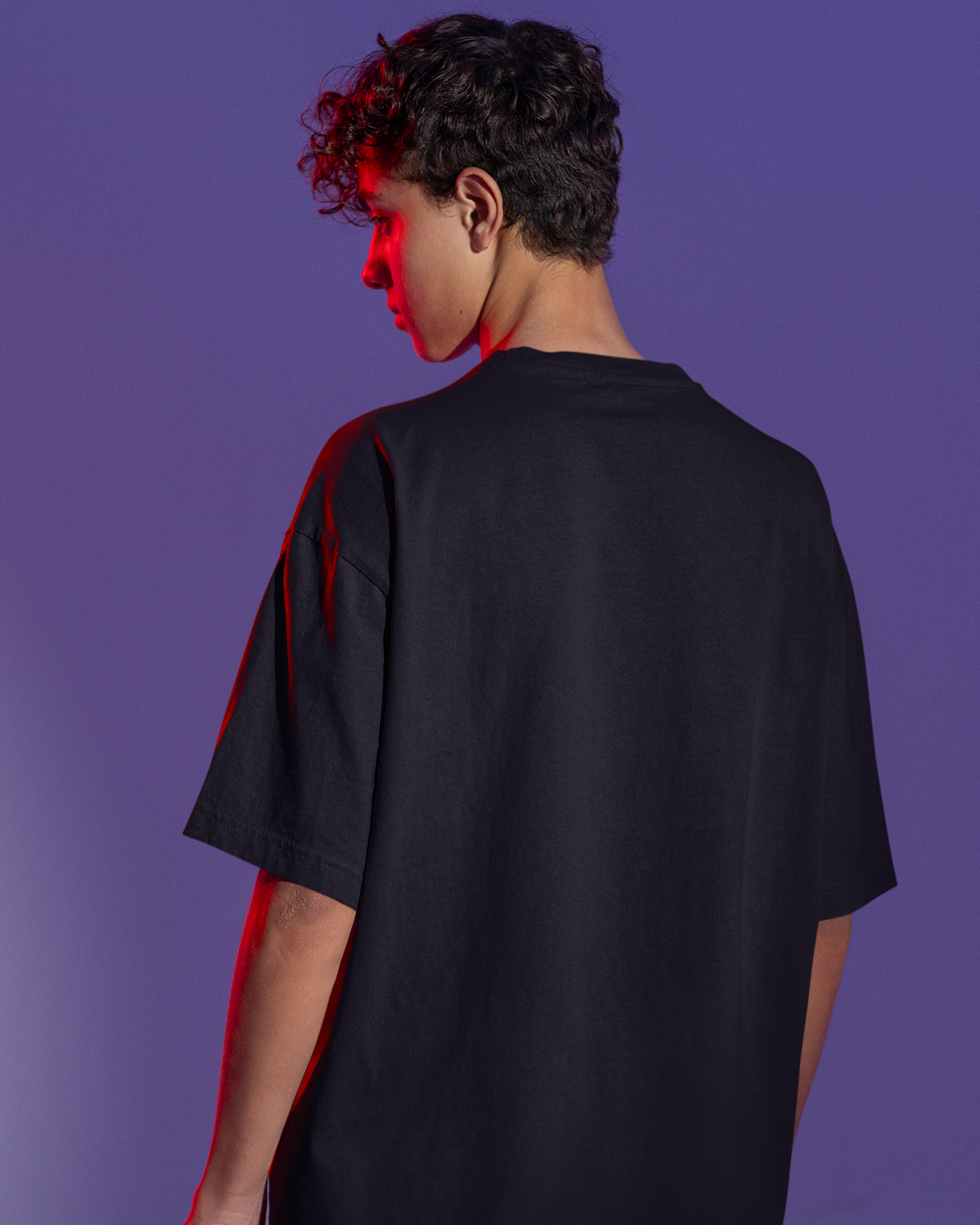 In a Room Full of Art - Oversized T-shirt